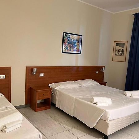 Hotel Adriatico Borgo Fosso Ghiaia Esterno foto