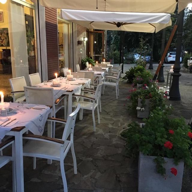 Hotel Adriatico Borgo Fosso Ghiaia Esterno foto