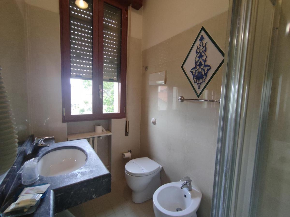 Hotel Adriatico Borgo Fosso Ghiaia Esterno foto