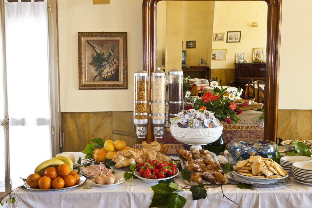Hotel Adriatico Borgo Fosso Ghiaia Esterno foto